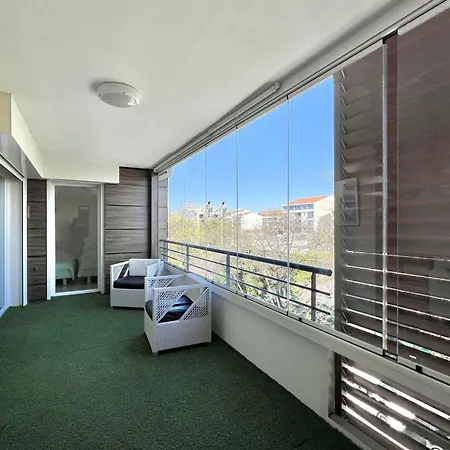 Sublime With Balcony And Swimming Pool Apartament Saint-Raphaël